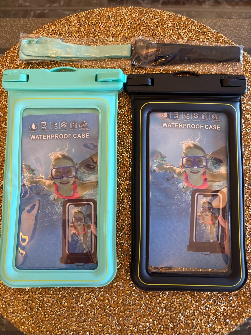 Rynapac NWT IP68 Floating cases Waterproof Phone Pouch - Black & Green 2 pack